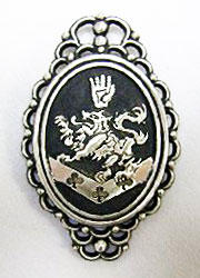 Medalion Rosalie z cherbem Cullenów
