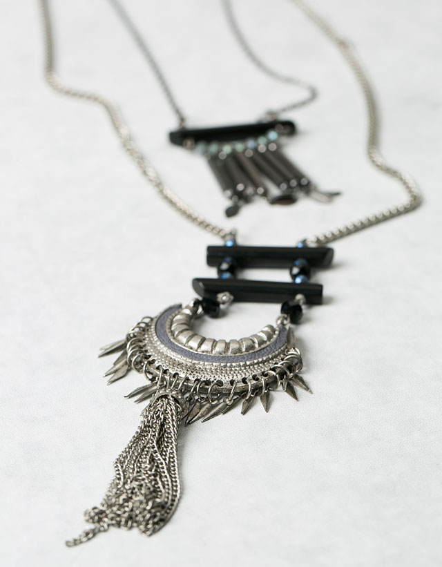 naszyjnik boho Bershka