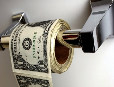 papier toaletowy z pieniędzy. ;]