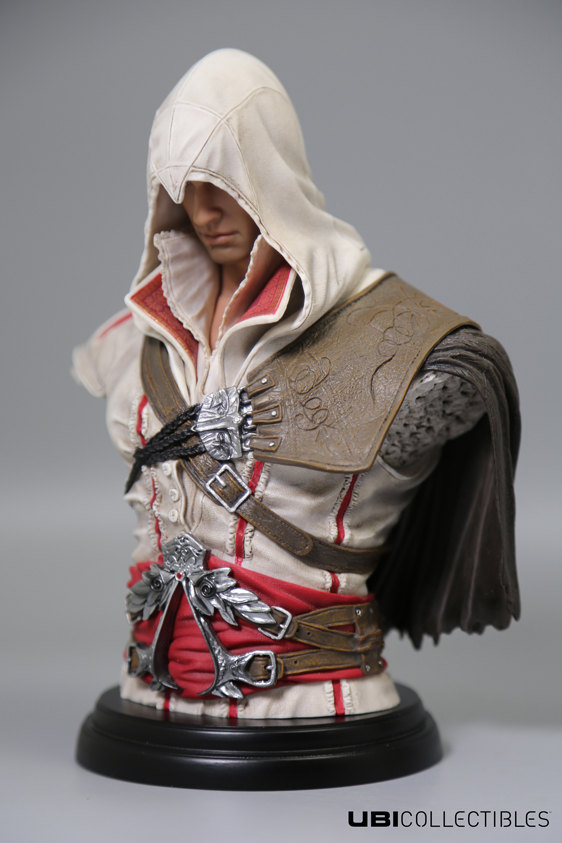 Ezio Auditore UBICOLLECTIBLES Figurka