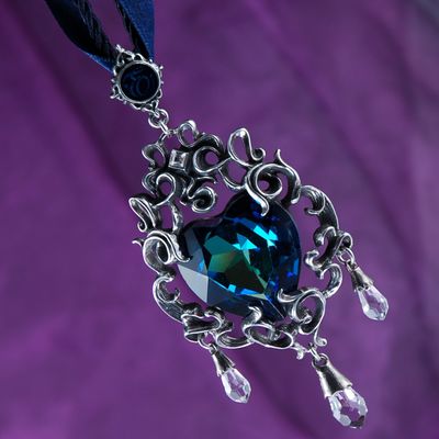 Empress Eugenies Blue Heart Diamond Necklace