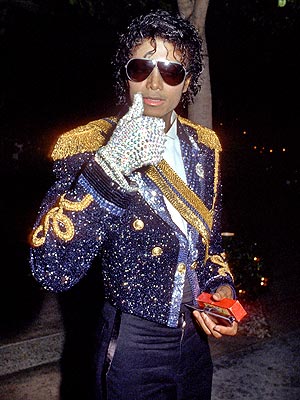 Przywrócić życie królowi popu Michaelowi Jacksonowi.