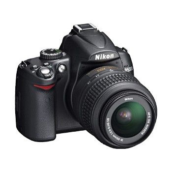 Aparat Nikon D5000 + AF-S DX 18-105 VR