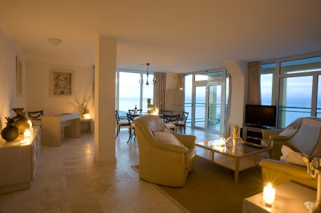 Luksusowy apartament z widokiem na morze