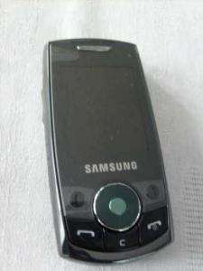 Samsung J 700