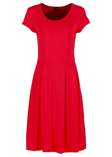 Klasyczna czerwona sukienka