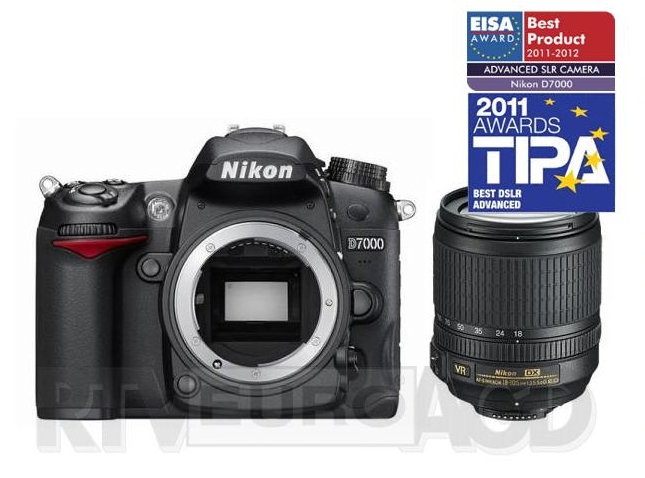 Nikon D7000 + 18-105 mm ED VR Kit
