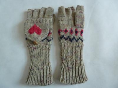 RĘKAWICZKI ACCESSORIZE z klapką,serce,beż