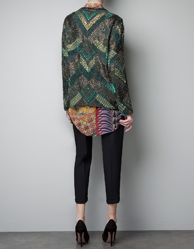 http://www.zara.com/webapp/wcs/stores/servlet/product/pl/pl/zara-W2012/269184/1047603/ŻAKIET%20Z%20HAFTEM%20I%20CEKINAMI