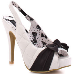 Szpilki białe, IRON FIST