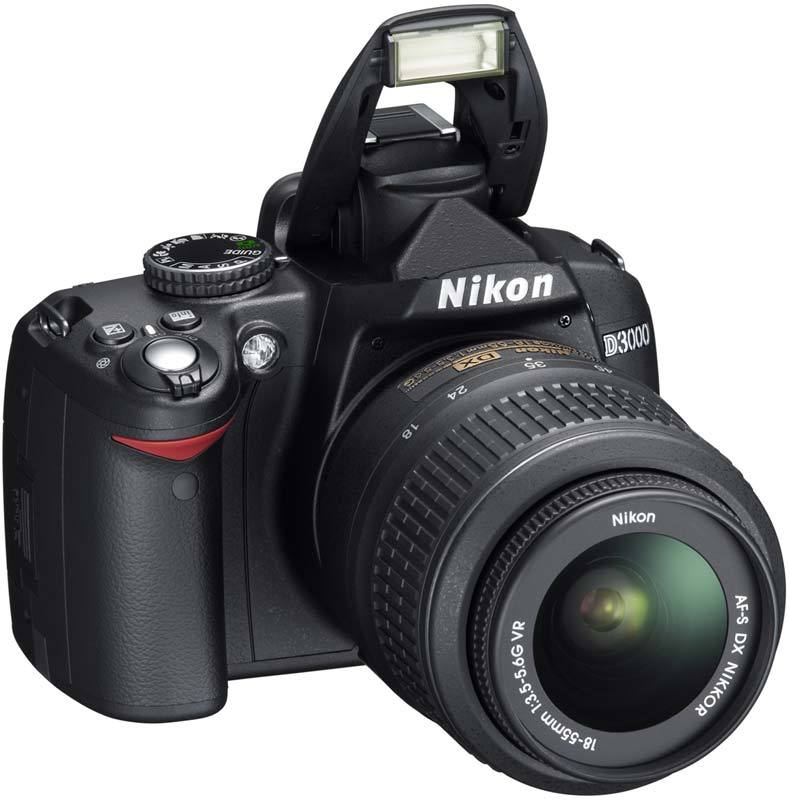 Lustrzanka Nikon D3000 z ob. Nikkor DX 18-55 mm VR