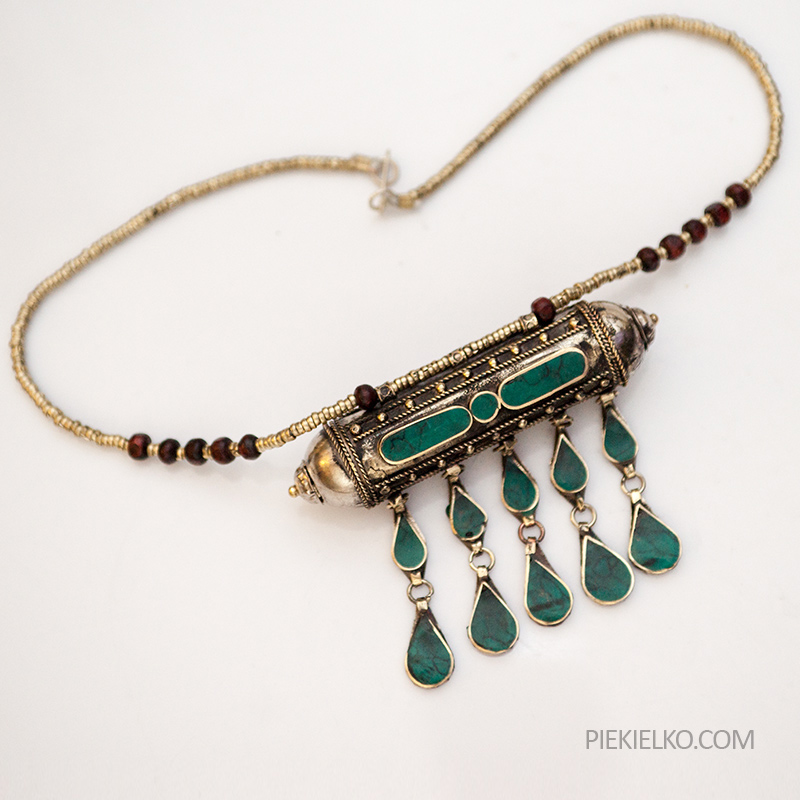 naszyjnik z ampułką :)