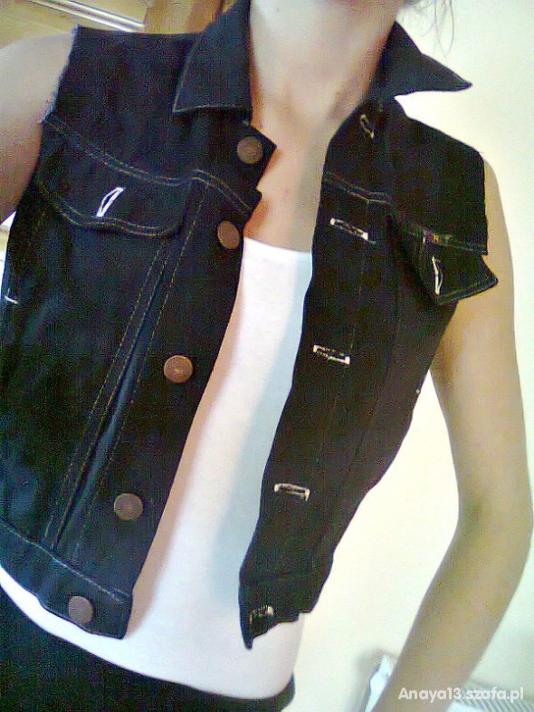 Czarna kamizelka jeansowa