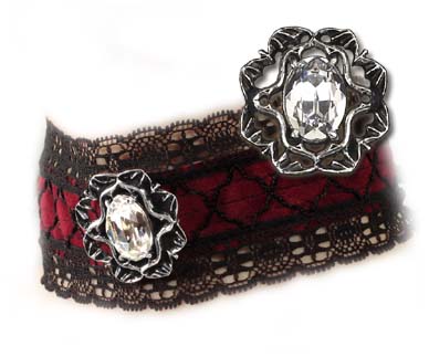  Revania Choker