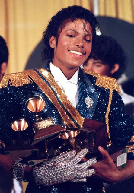 Biała rękawiczka al'a Michael Jackson